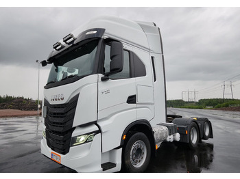 Ťahač IVECO S-WAY