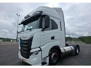 Ťahač IVECO