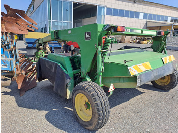 Kosačka JOHN DEERE