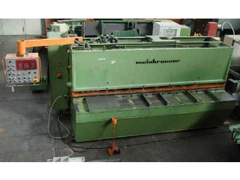 Kovoobrábací stroj