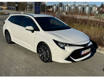 Automobil TOYOTA