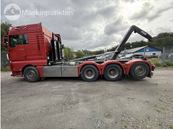 Hákový nosič kontajnerov MAN TGX 35.500