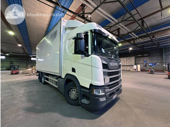 Skříňový nákladní auto SCANIA R 450