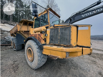 Ťahačový kĺbový damper VOLVO A25C