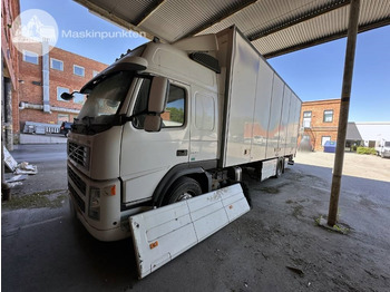 Skříňový nákladní auto VOLVO FM 300