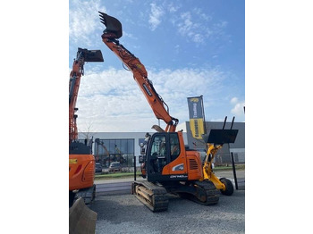 Pásové rýpadlo DOOSAN DX140LCR-5
