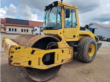 Kompaktor BOMAG BW213DH-4
