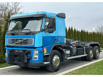 Hákový nosič kontajnerov VOLVO FM 400