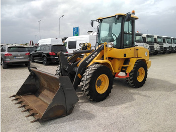 Kolesový nakladač VOLVO L30G: obrázok 3
