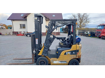 Plynový vysokozdvižný vozík CATERPILLAR GP