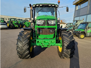 Traktor John Deere 6140R: obrázok 2