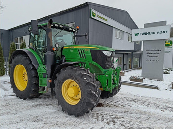 Traktor JOHN DEERE 6215R