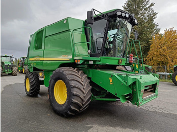 Obilný kombajn JOHN DEERE T550