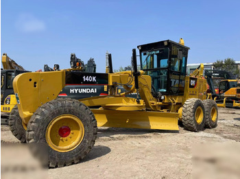 Zrovnávač CATERPILLAR 140K