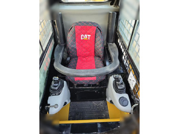 Šmykom riadený nakladač CATERPILLAR 226B: obrázok 2 Šmykom riadený nakladač CATERPILLAR 226B: obrázok 2