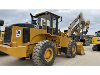 Kolesový nakladač CATERPILLAR 966G