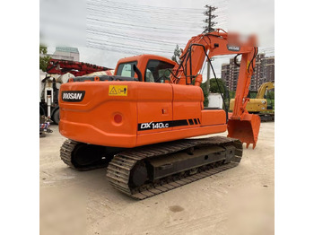 Pásové rýpadlo DOOSAN DX140