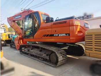 Pásové rýpadlo DOOSAN DX225LC-5