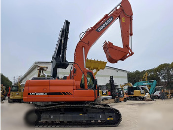 Pásové rýpadlo DOOSAN DX225LC