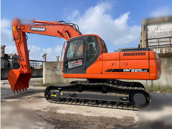 Pásové rýpadlo DOOSAN DX225LCA