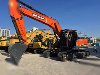 Pásové rýpadlo DOOSAN DX260