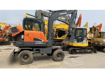 Kolesové rýpadlo DOOSAN DX60W
