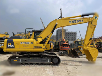 Pásové rýpadlo KOMATSU PC200-8