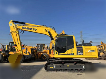 Pásové rýpadlo KOMATSU PC200-8