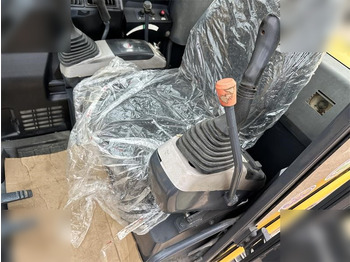 Mini rýpadlo KOMATSU PC56-7: obrázok 5