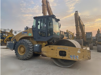 Kompaktor XCMG XS143J
