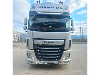 Ťahač DAF XF 530