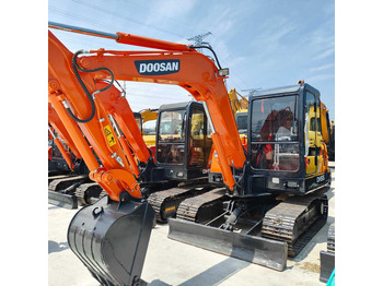 Mini rýpadlo DOOSAN DH55