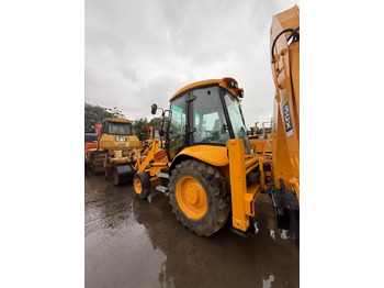 Kolesové rýpadlo JCB 3CX