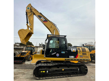 Pásové rýpadlo CATERPILLAR 320D2