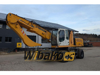 Kolesové rýpadlo LIEBHERR A 924
