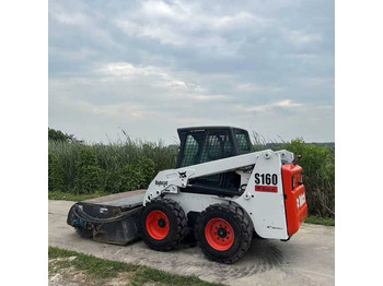 Kolesový nakladač BOBCAT S185