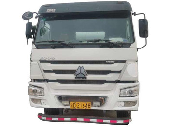 Domiešavač SINOTRUK HOWO