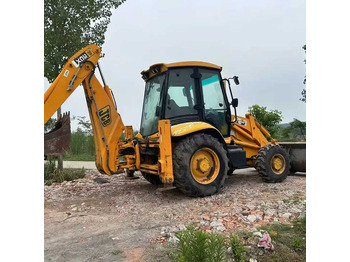 Rýpadlo-nakladač JCB 3CX