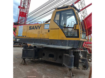 Žeriav pre všetky terény SANY
