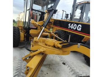 Zrovnávač CATERPILLAR 140H