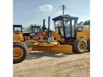 Zrovnávač CATERPILLAR 140H