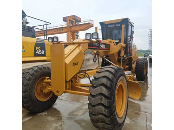 Zrovnávač CATERPILLAR 140K