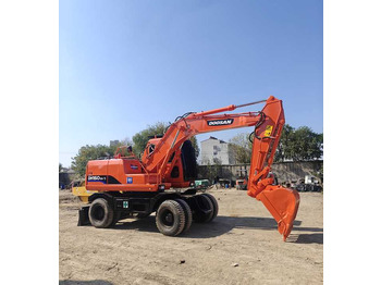Kolesové rýpadlo DOOSAN DH150W-7