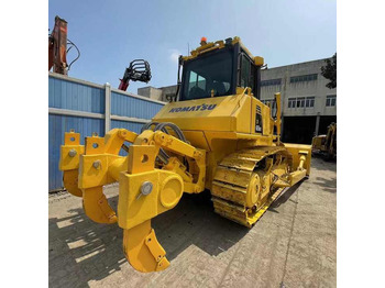 Buldozér KOMATSU D65