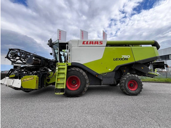 Obilný kombajn CLAAS Lexion 750