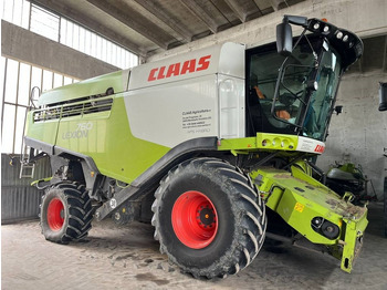 Obilný kombajn CLAAS Lexion 760