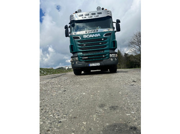 Nákladné vozidlo na prepravu dreva SCANIA R 620