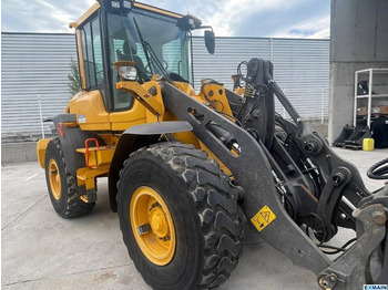 Kolesový nakladač VOLVO L70H