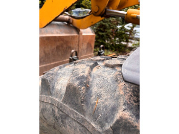 Kolesový nakladač Komatsu WA70-7: obrázok 3