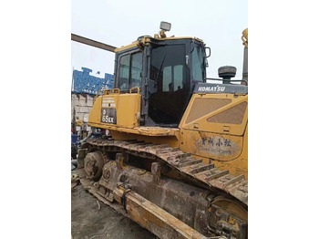 Buldozér KOMATSU D65
